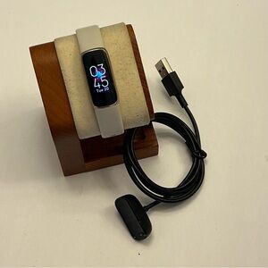 Fitbit Luxe (tested, Charger included, MSRP 148)